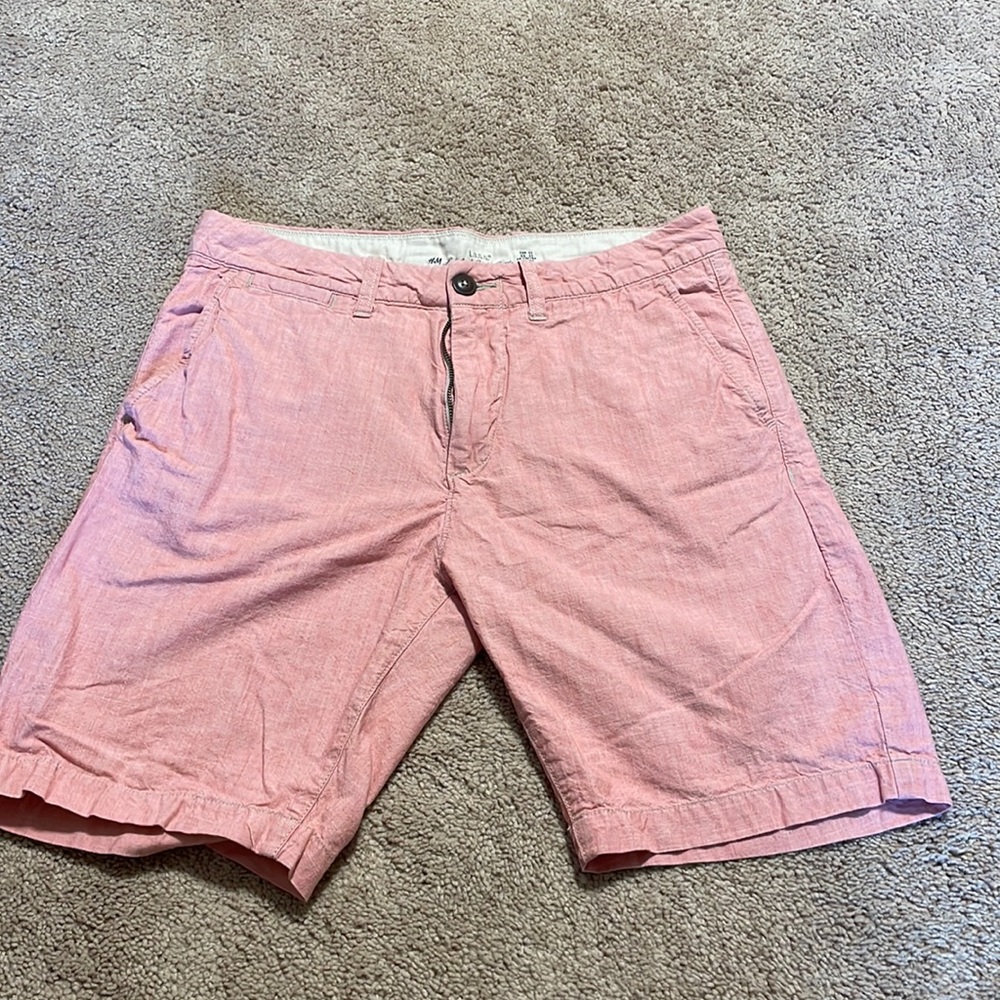 Men’s H&M L.O.G.G. Light Pink Shorts - Size 30